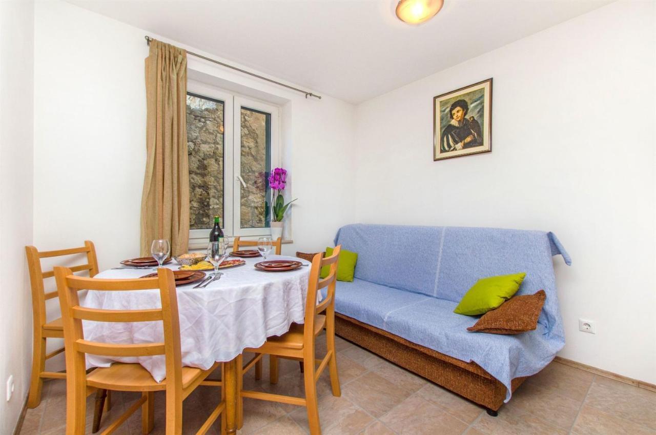 Apartments Mira Omiš Zewnętrze zdjęcie