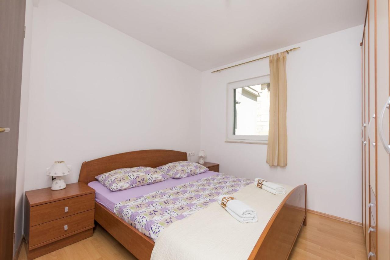 Apartments Mira Omiš Zewnętrze zdjęcie