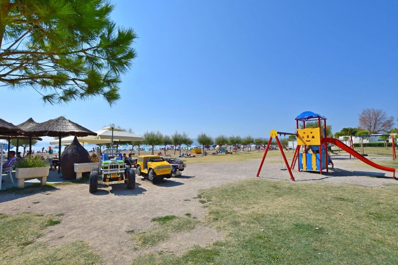 Apartments Mira Omiš Zewnętrze zdjęcie