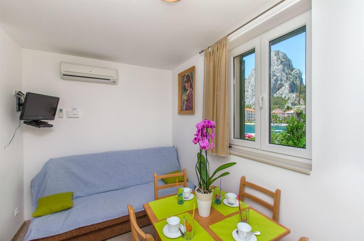 Apartments Mira Omiš Zewnętrze zdjęcie