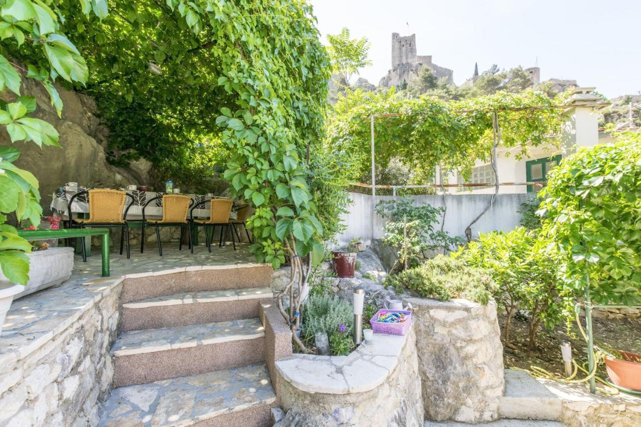 Apartments Mira Omiš Zewnętrze zdjęcie