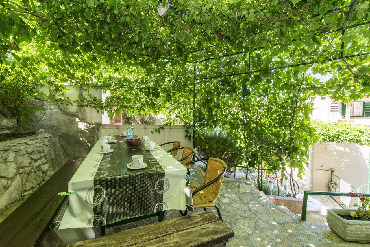 Apartments Mira Omiš Zewnętrze zdjęcie
