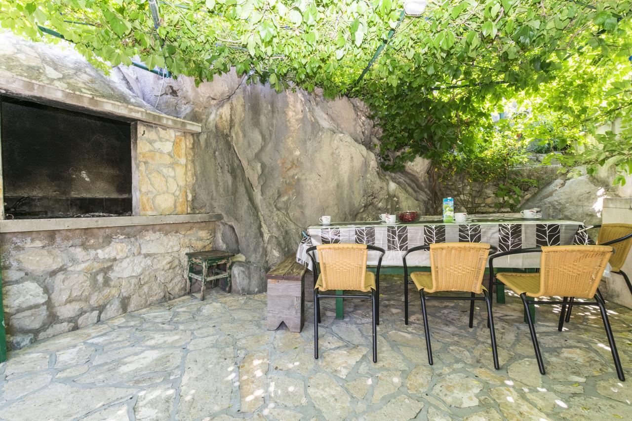 Apartments Mira Omiš Zewnętrze zdjęcie