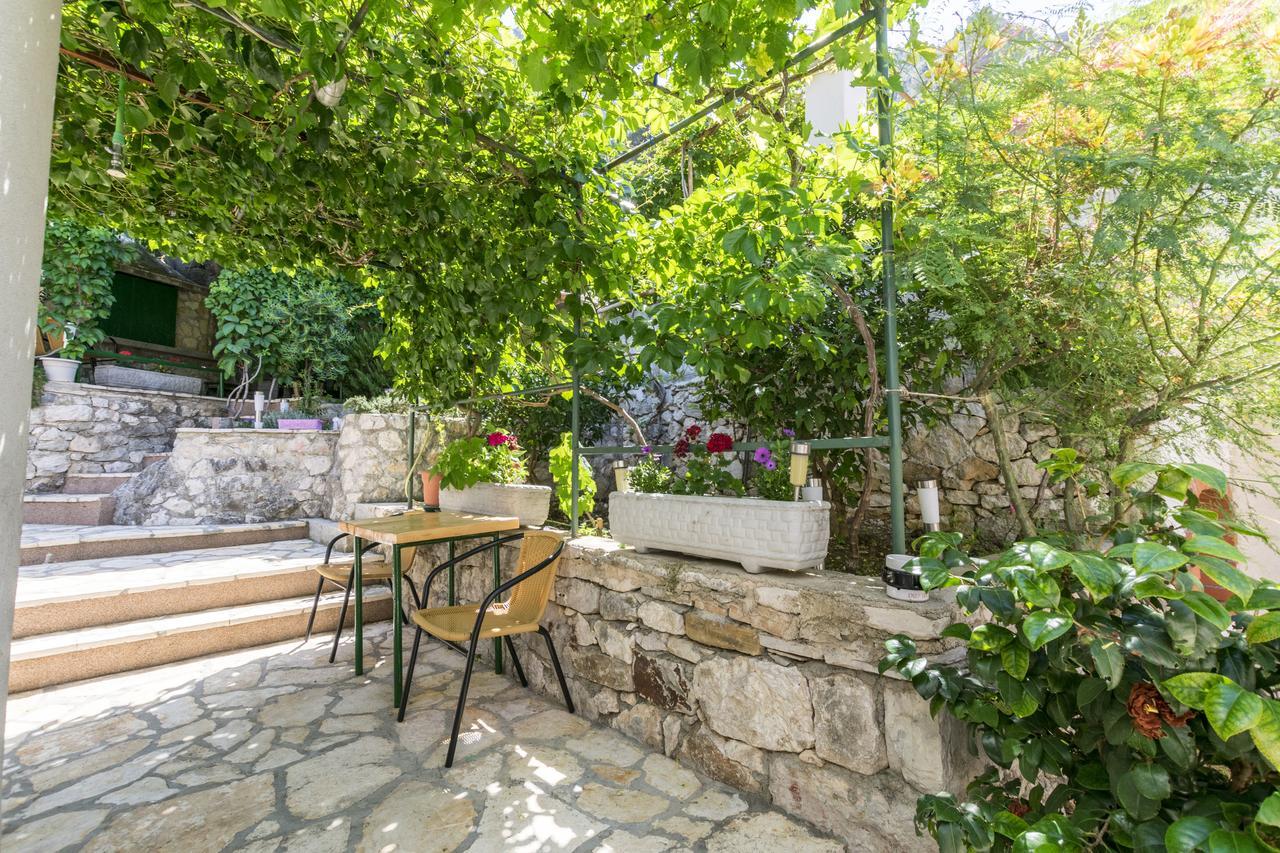 Apartments Mira Omiš Zewnętrze zdjęcie